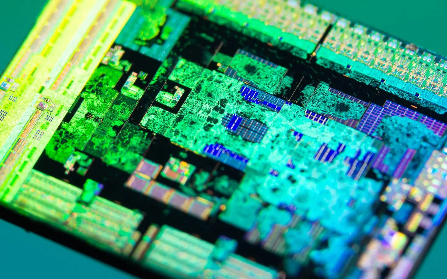 Photograph of an AMD Zen 2 Matisse compute die showing the processor core layout